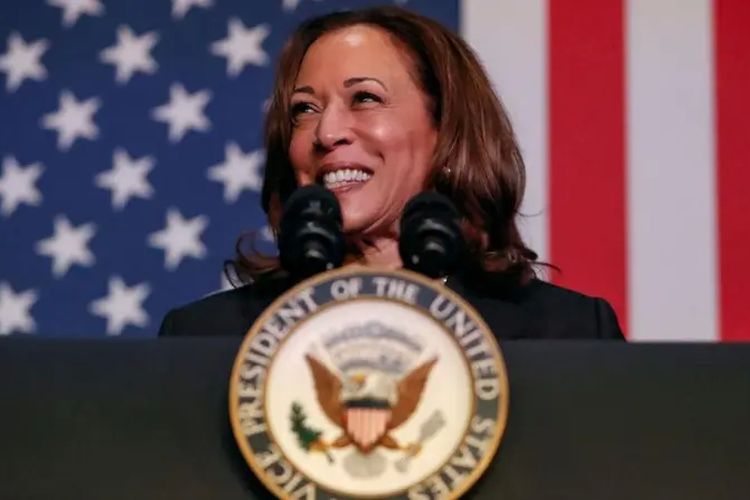 Kamala Harris Ajak Ahli Strategi Obama Masuk Tim Pemenangannya